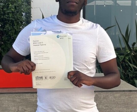 Jonathan HSC MM Gap year to work