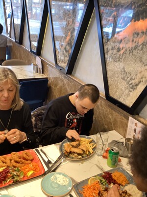 L4L xmas meal dec 25 1